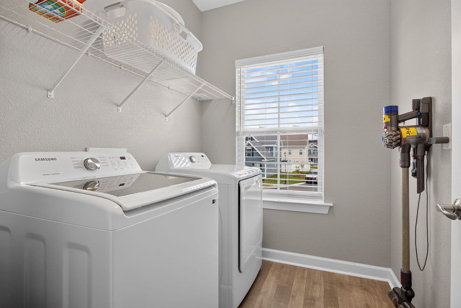 Chesapeake House: 913 Brenner