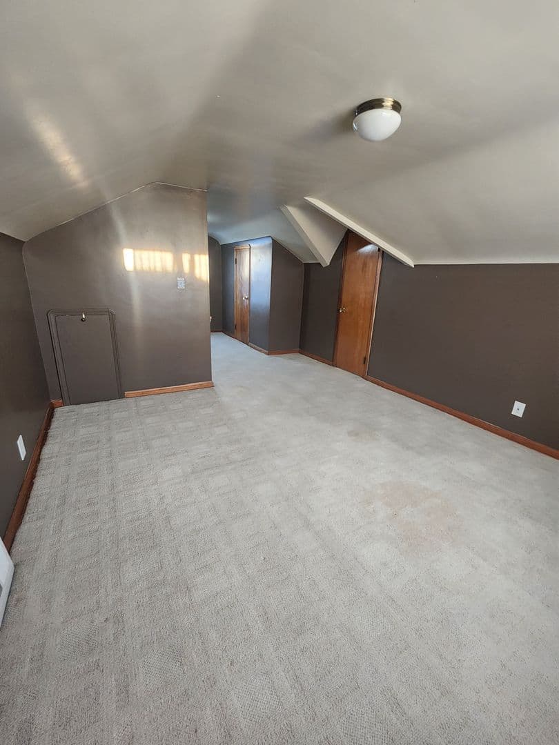 Parma House: 5618 Sunderland Dr
