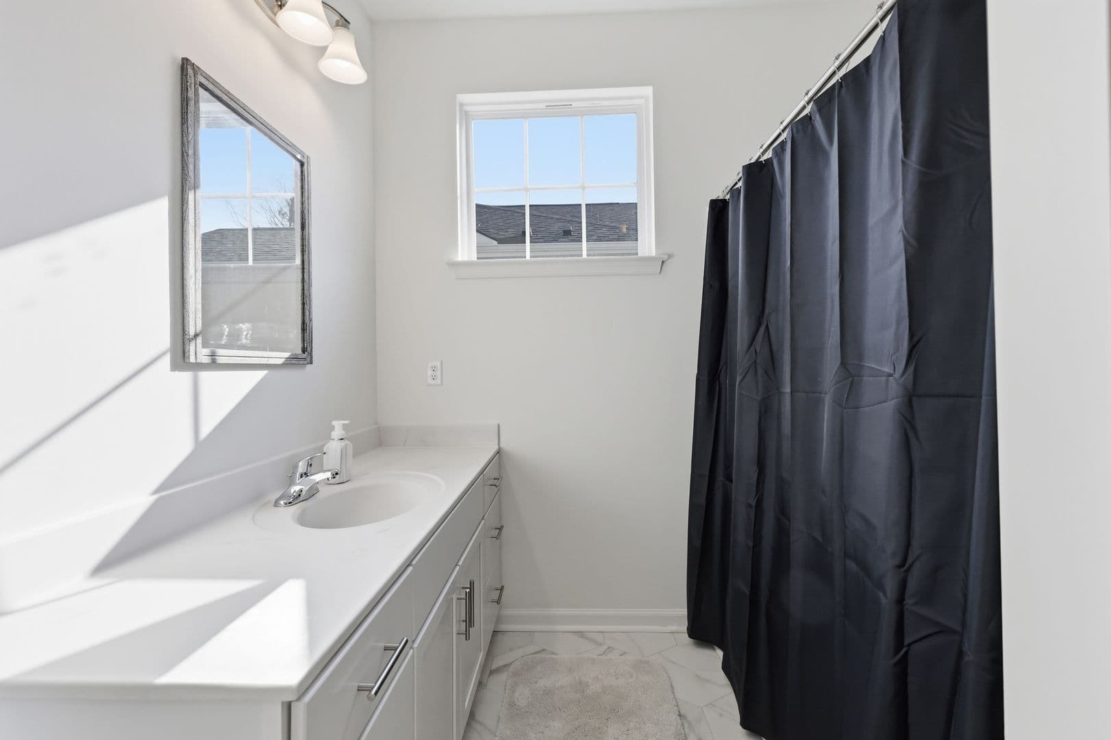 Virginia Beach House: 5112 Cora Anne LN
