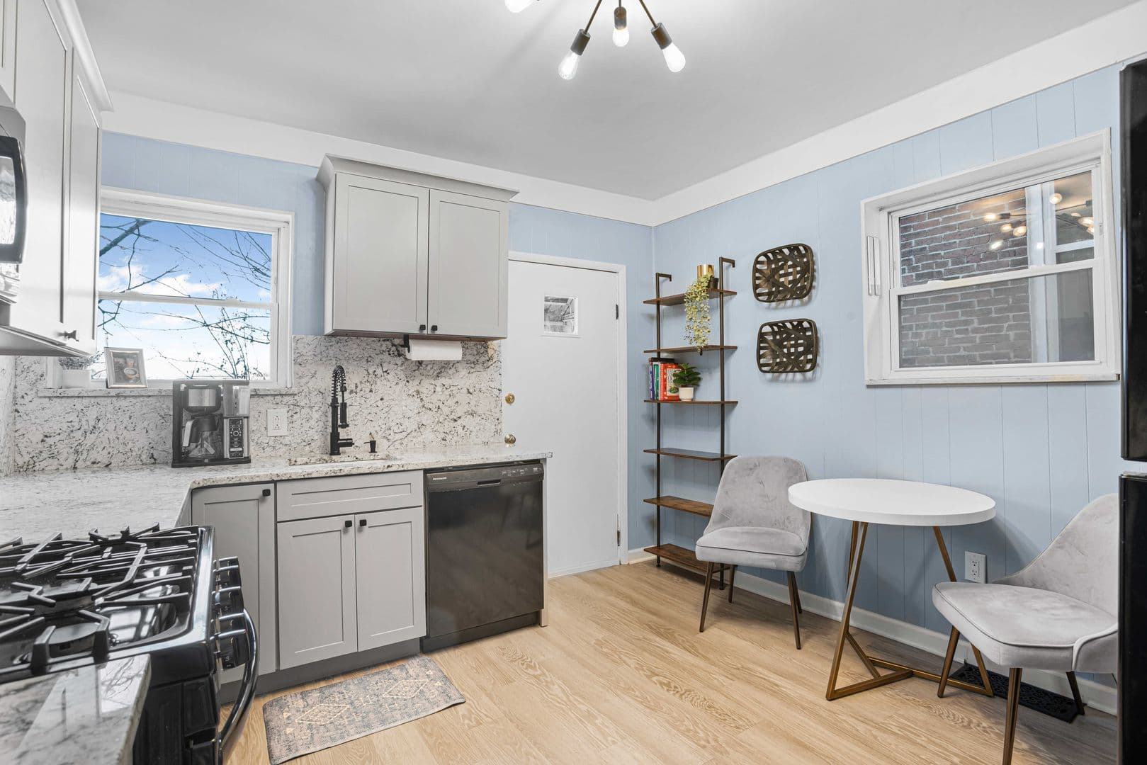 Pittsburgh Townhome: 4047 Geneva St