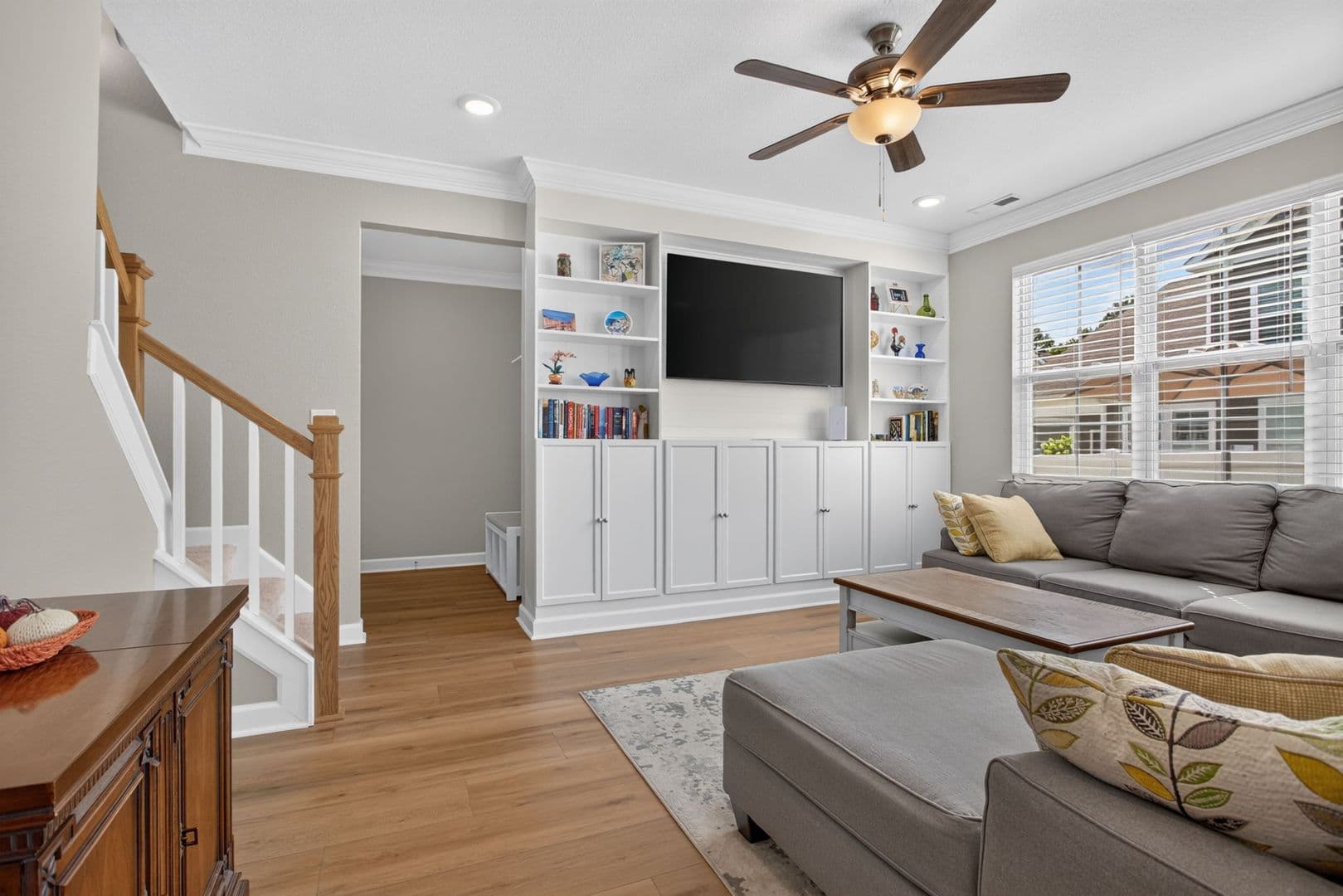 Chesapeake House: 913 Brenner