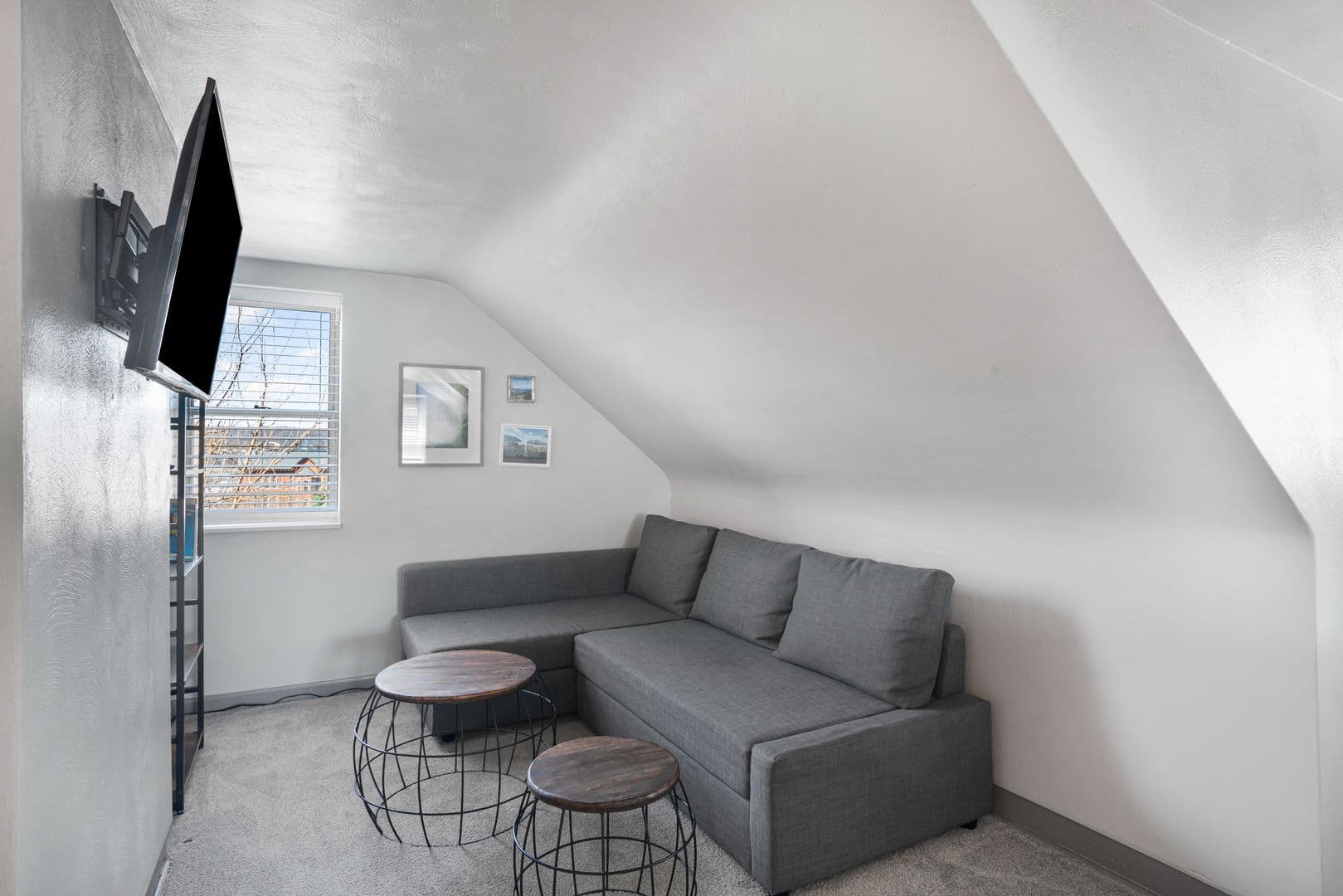 Pittsburgh Townhome: 4047 Geneva St