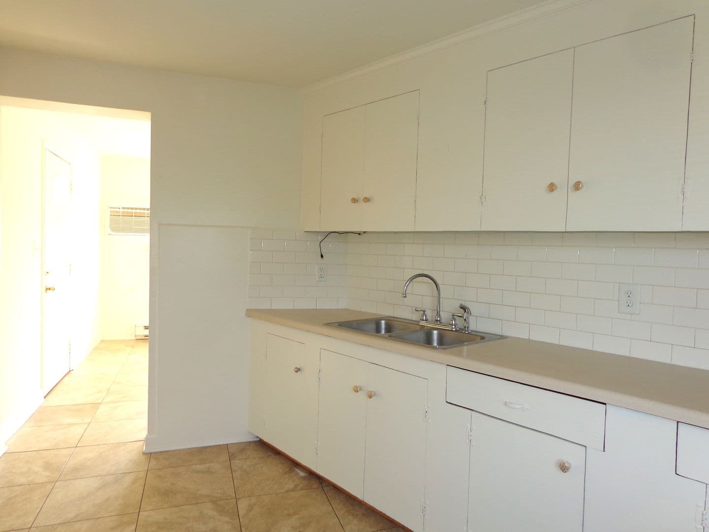 Norfolk Apartment: 2016 E. Ocean View Avenue