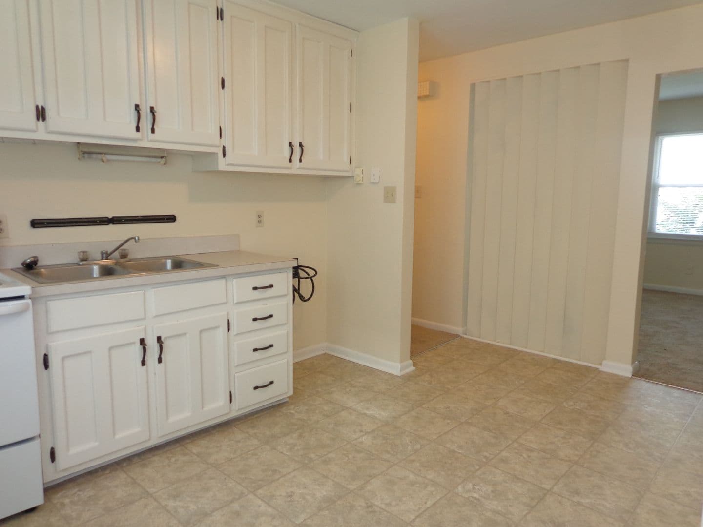 Virginia Beach Apartment: 4626 Coronet Avenue