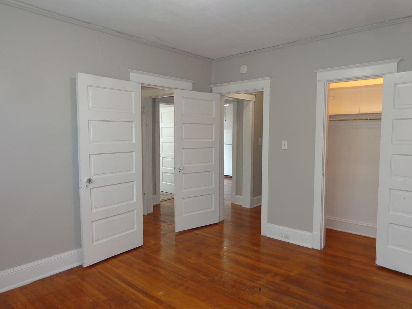 Norfolk Apartment: 1001 Gates Avenue