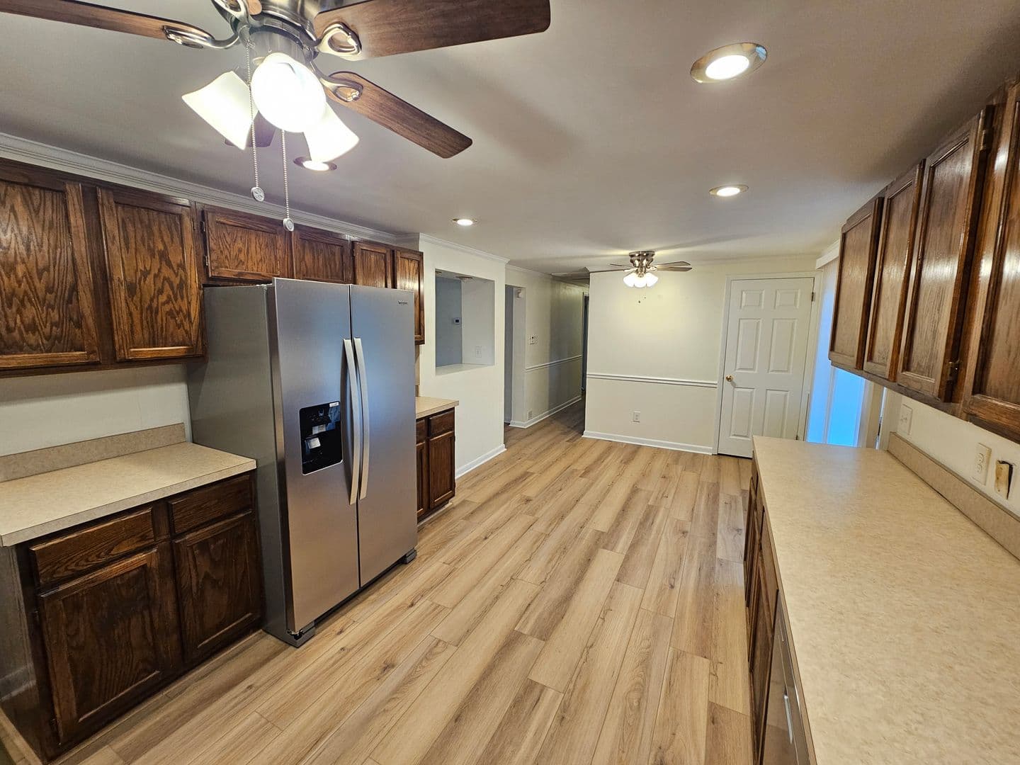 Suffolk House: 1318 Planters Drive