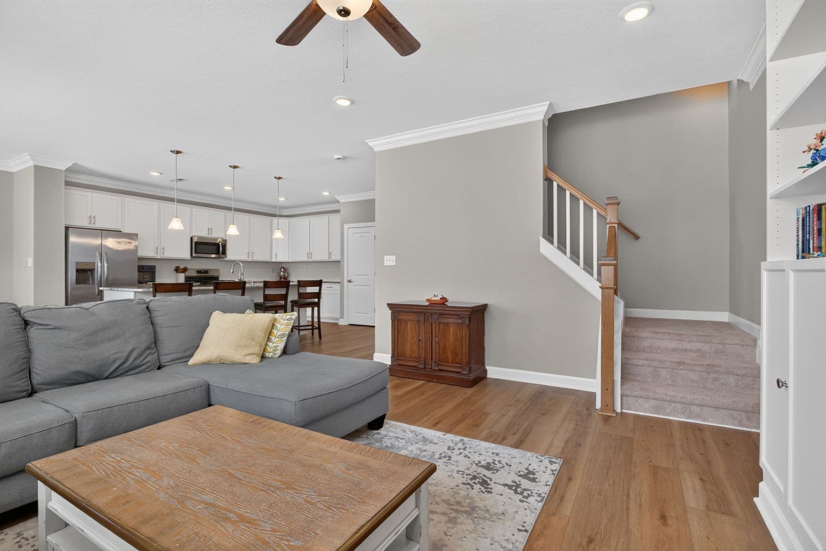 Chesapeake House: 913 Brenner