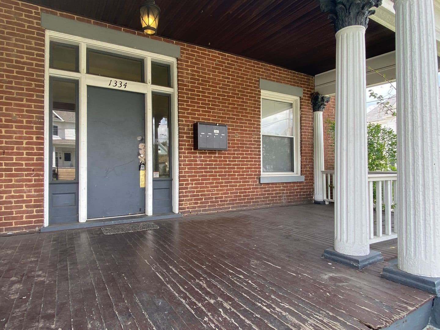 Roanoke Apartment: 1334 Chapman Avenue SW