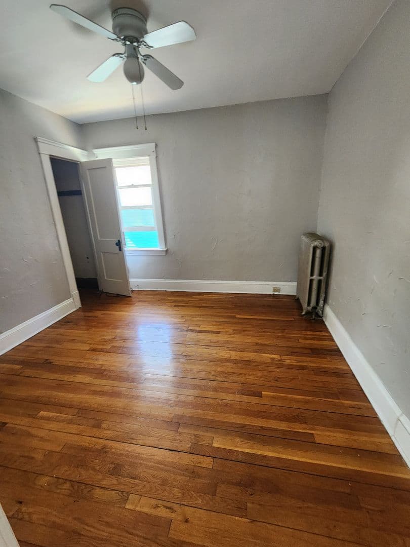 Shaker Heights Apartment: 2569 Cheshire Road