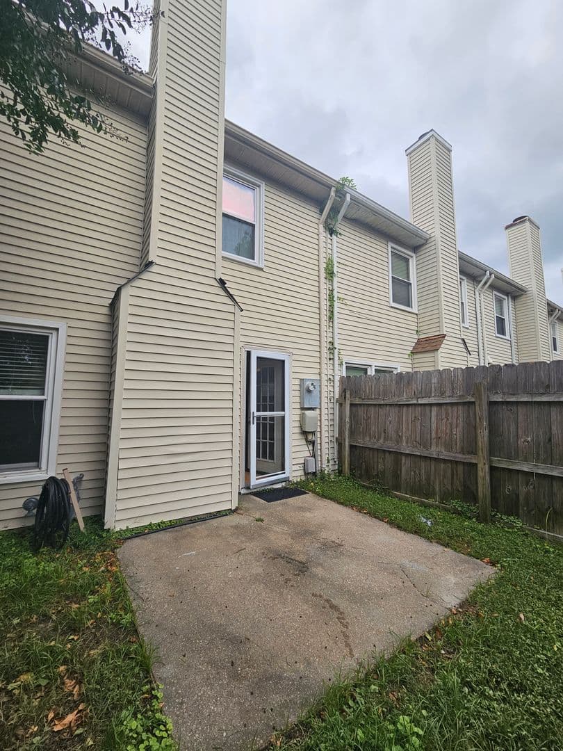Virginia Beach House: 1315 Hafford Road