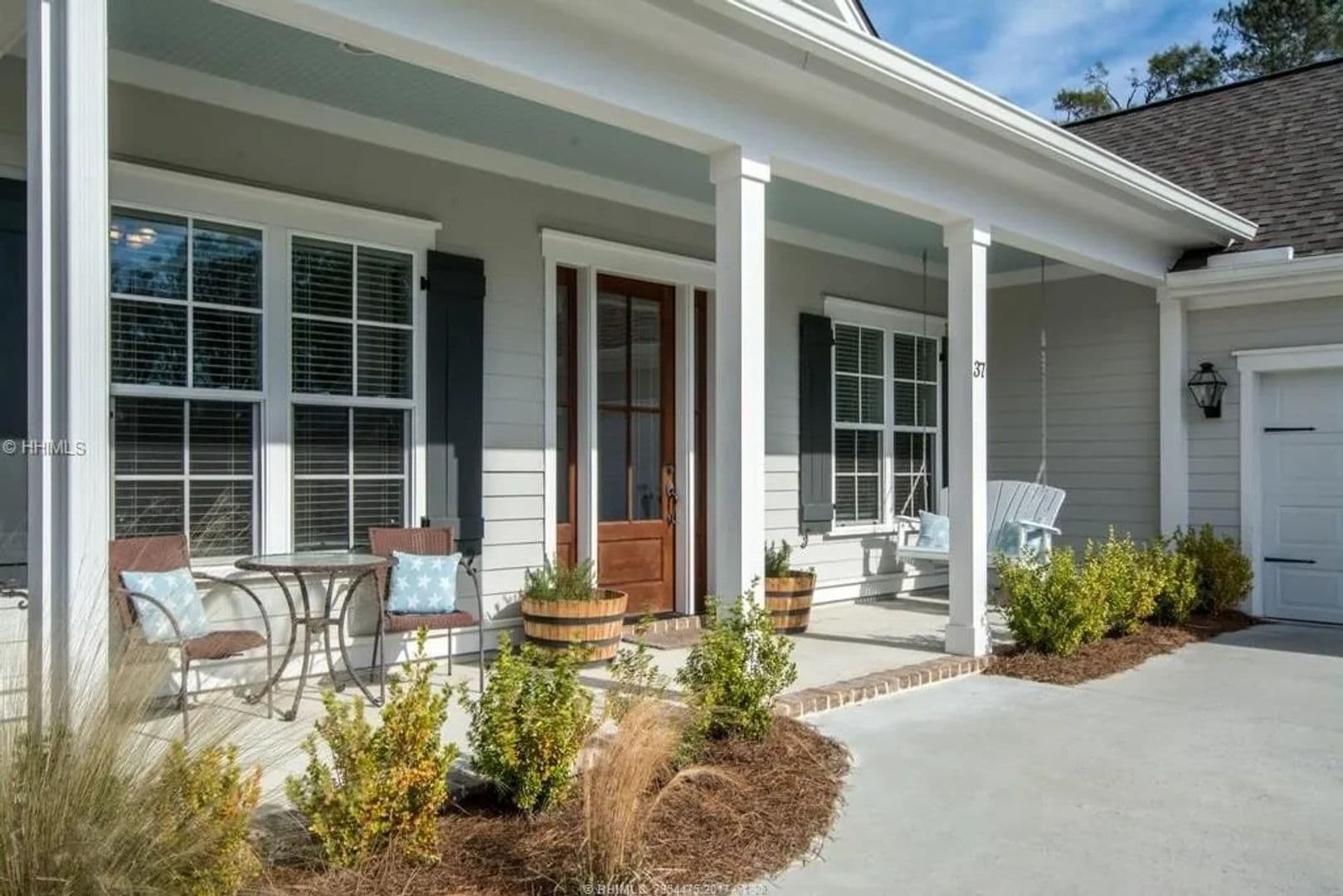 Bluffton House: 37 Shell Hall way