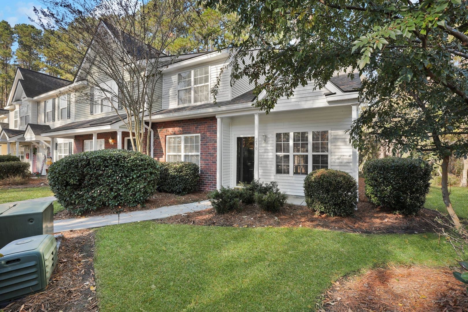 Bluffton House: 230 North Circle