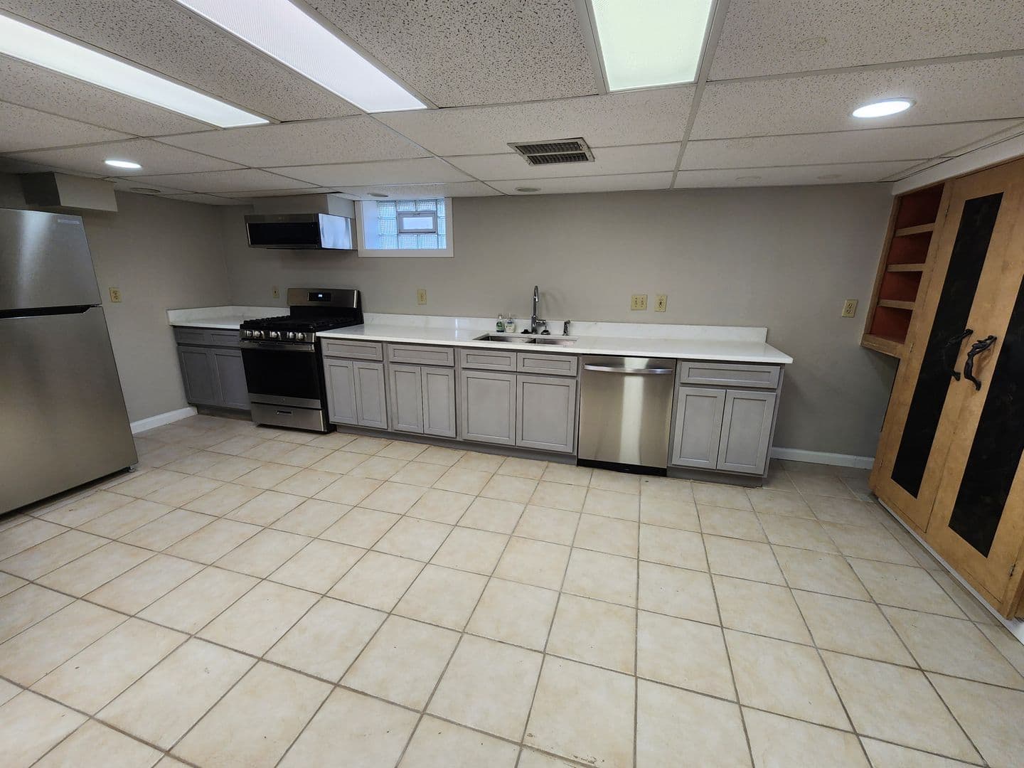 Solon House: 6920 Som Center Road