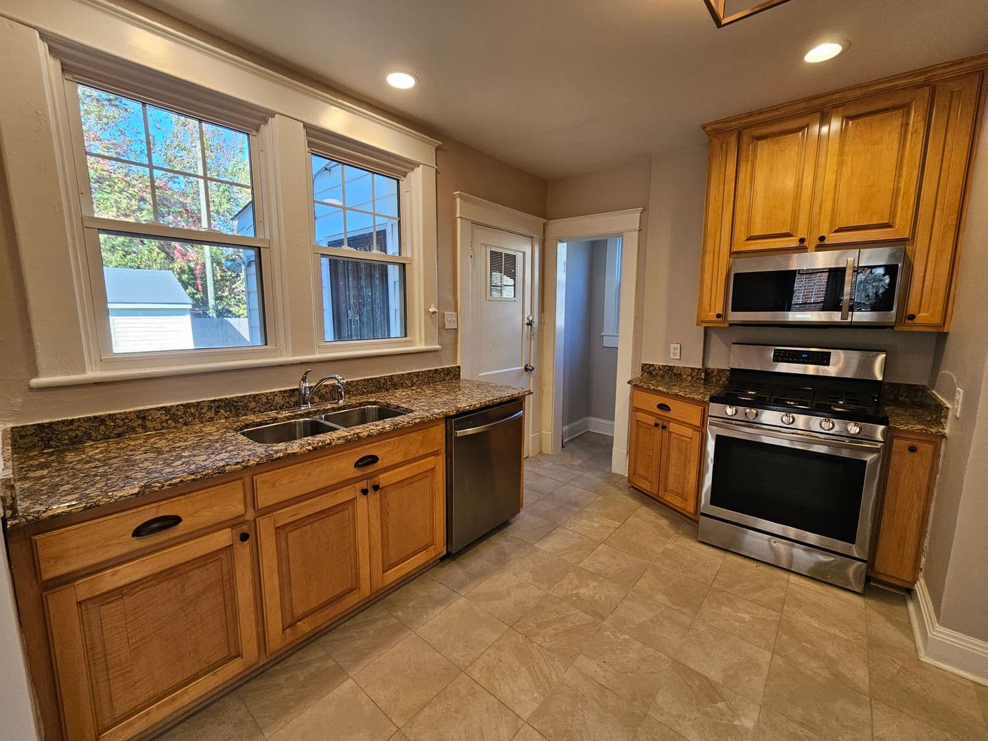 Norfolk House: 1812 Canton Avenue
