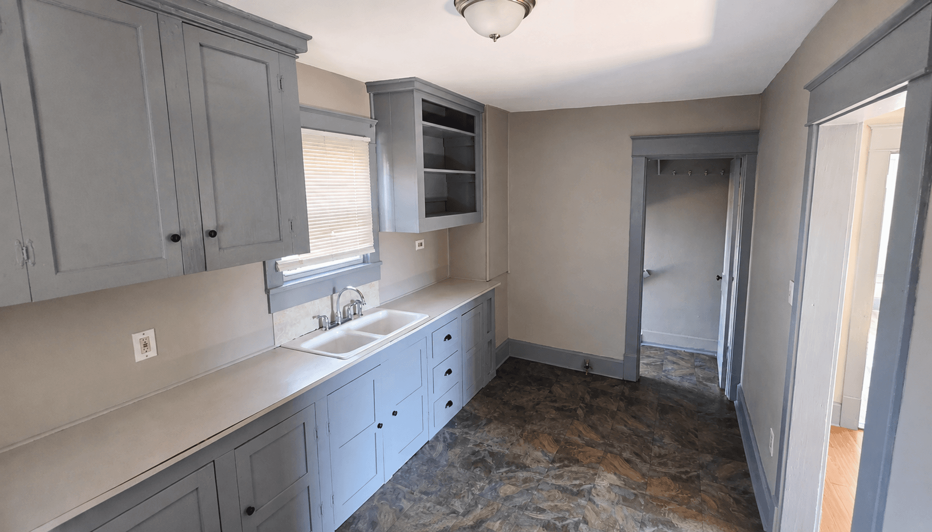 Struthers House: 96 Parkway St