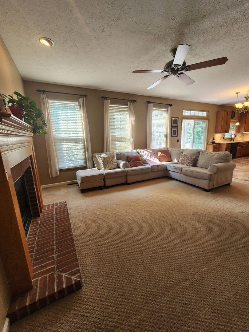 Avon House: 3288 Beech Lane