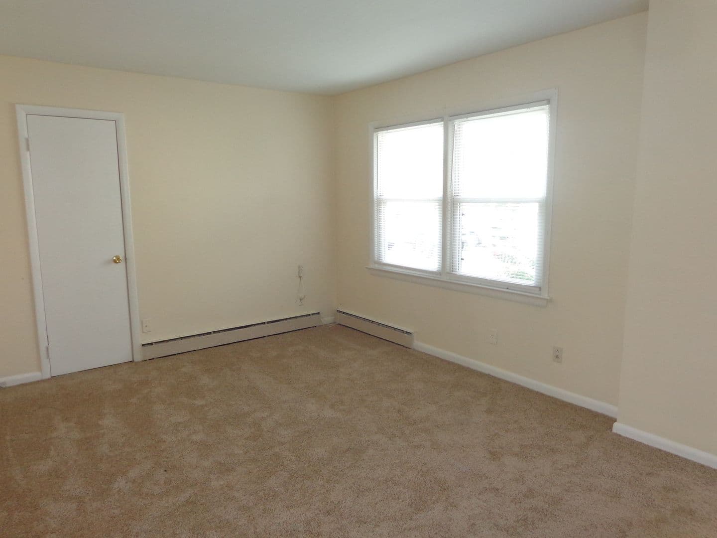 Virginia Beach Apartment: 4626 Coronet Avenue