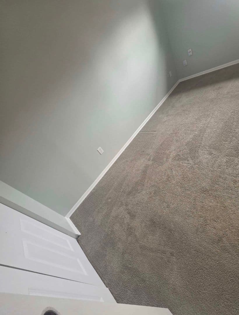 Vandalia Apartment: 927-933 Weston Court