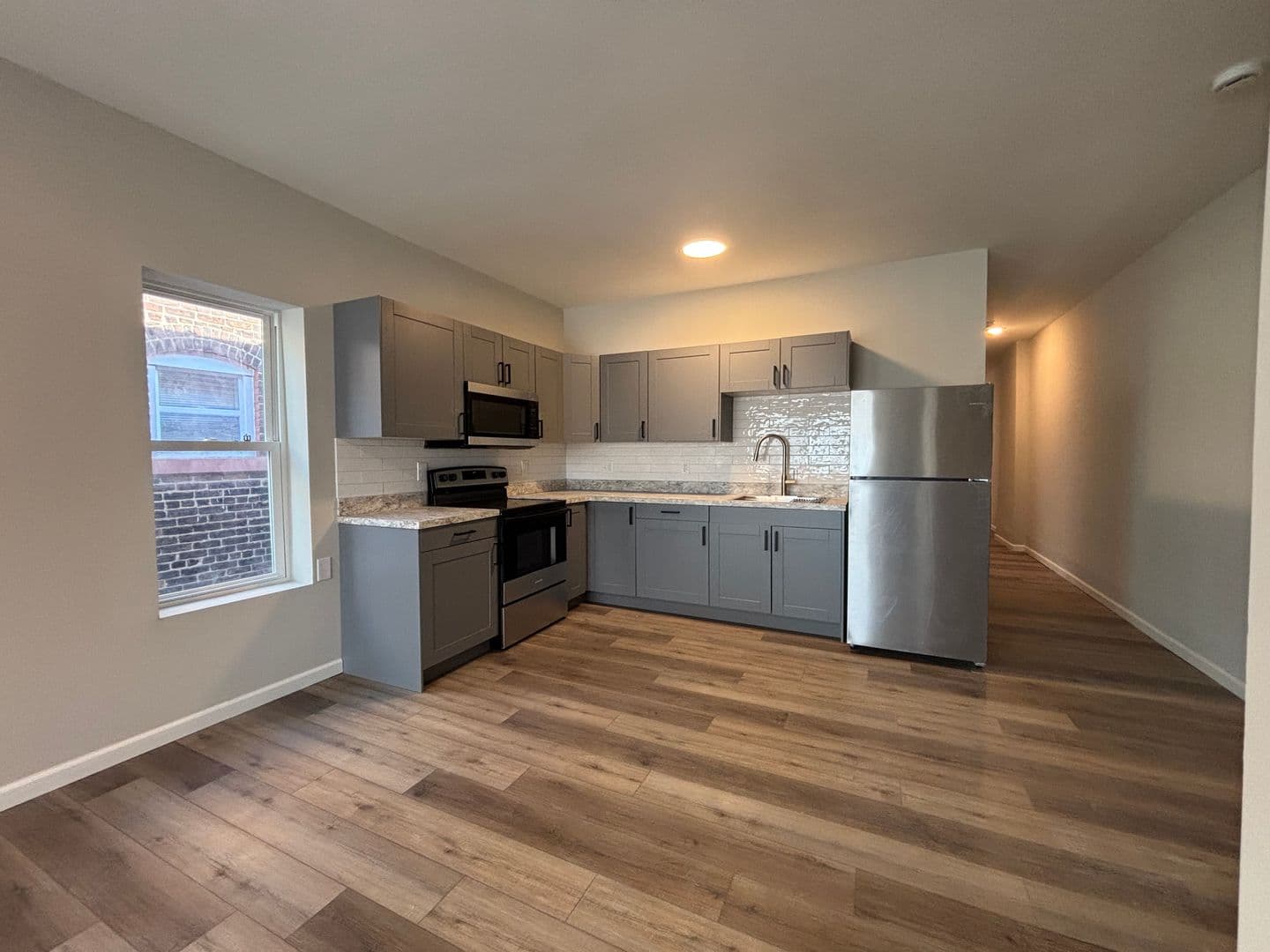 Cleveland Apartment: 14614 Lake Shore Blvd.