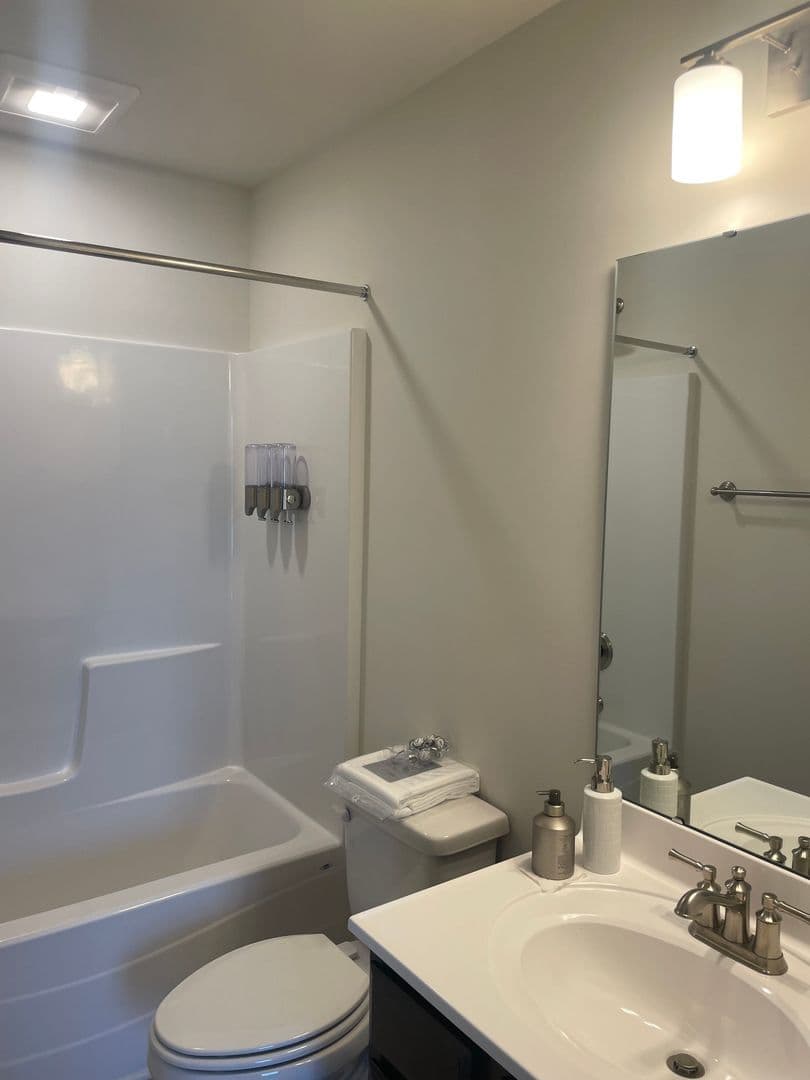 Daleville House: 128 Colony Avenue