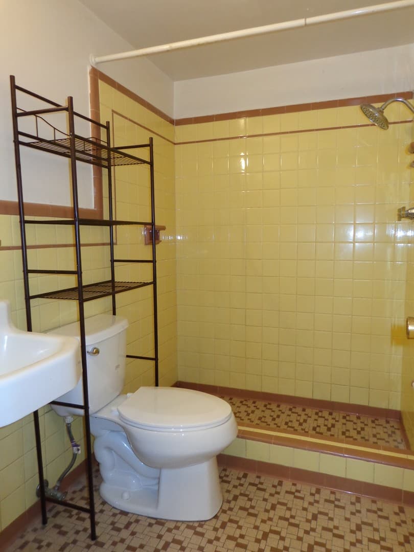 Norfolk Apartment: 2020 E. Ocean View Avenue