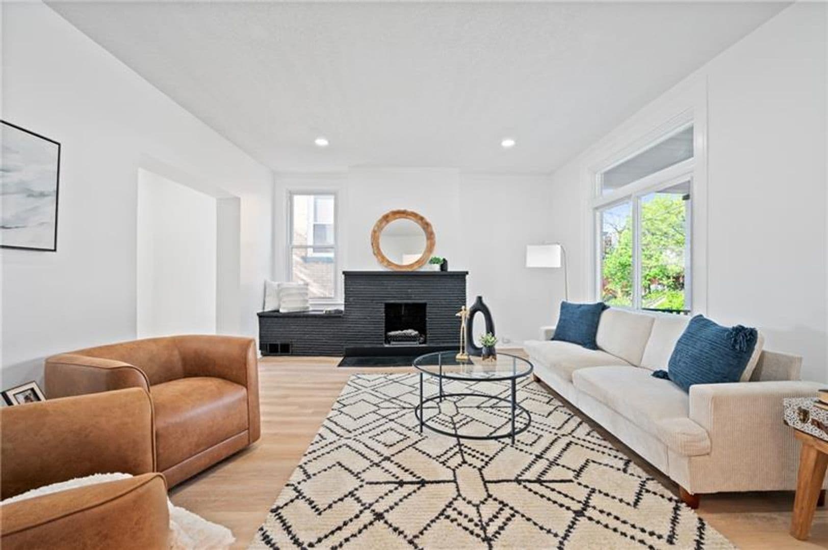 Pittsburgh House: 220 Dewey St.