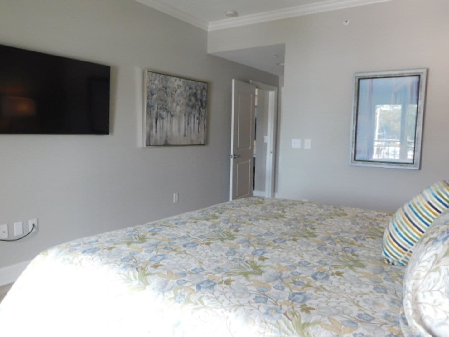 Hilton Head Condo: 9 Shelter Cove Lane, 302-A Main Sail