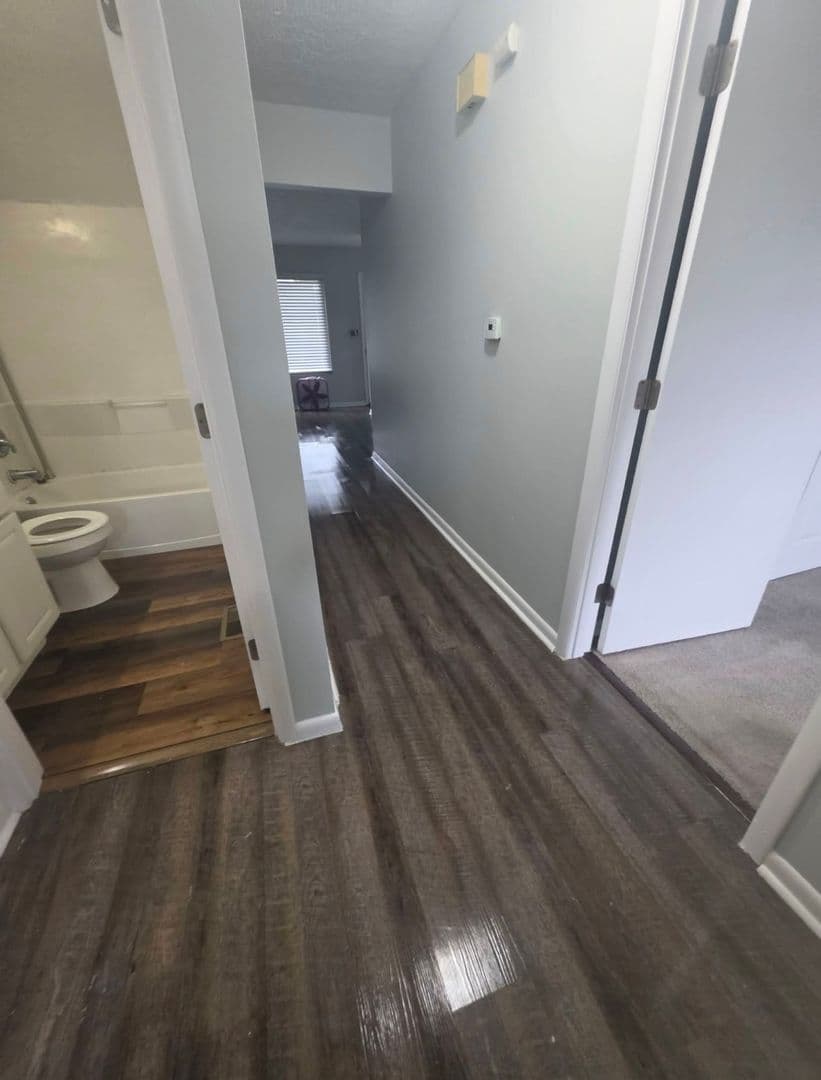 Vandalia Apartment: 927-933 Weston Court