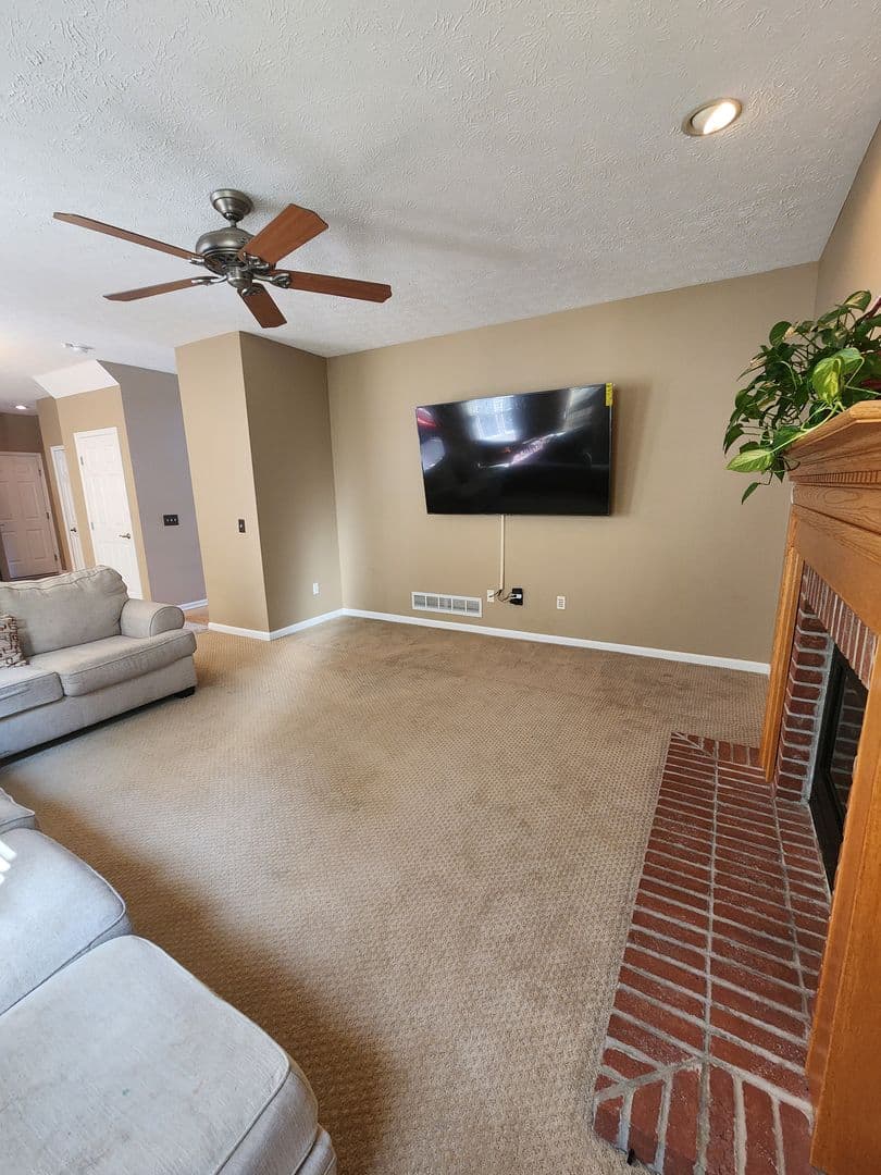 Avon House: 3288 Beech Lane