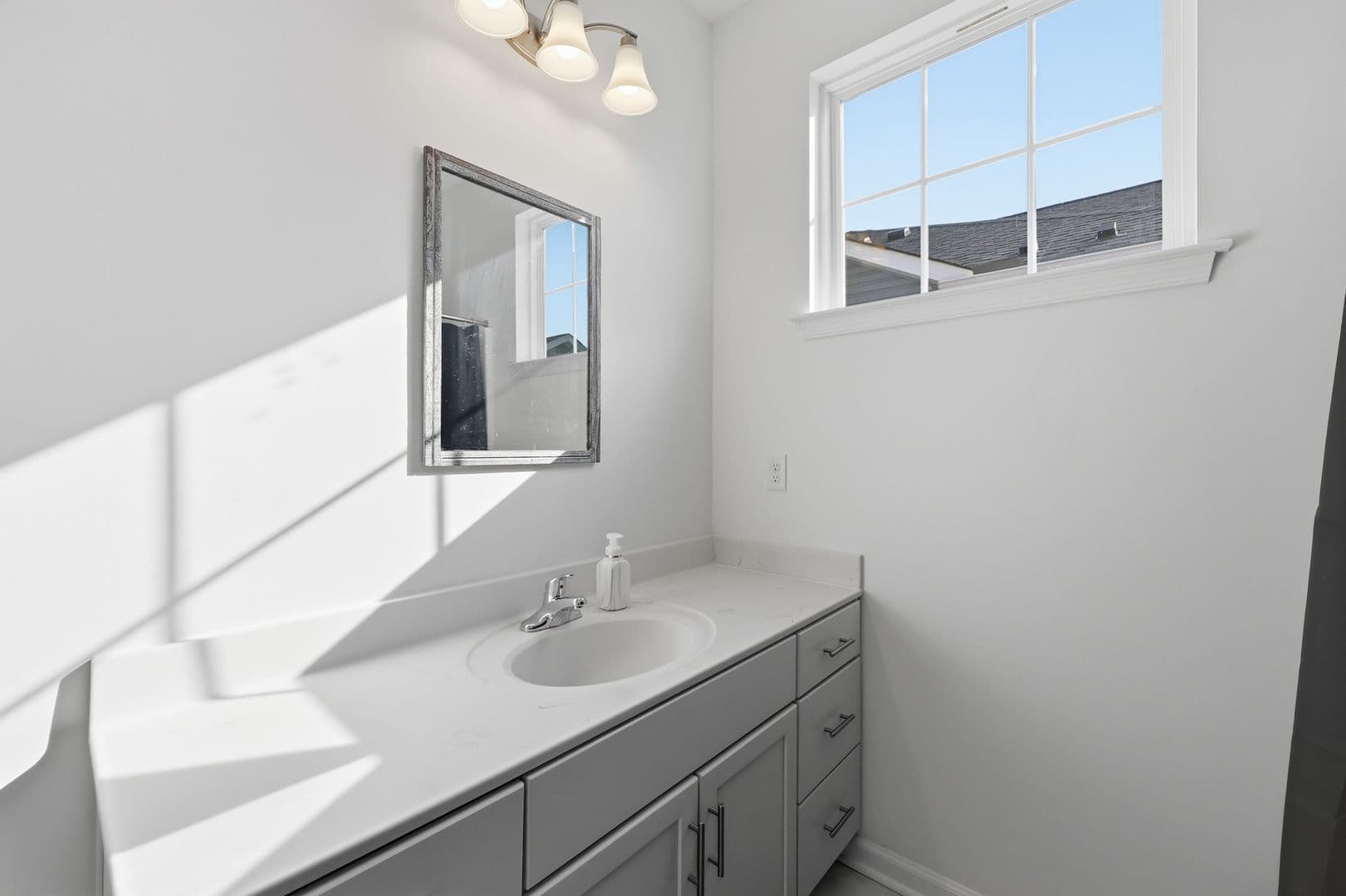 Virginia Beach House: 5112 Cora Anne LN