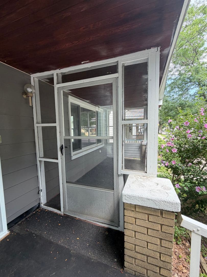 Cleveland House: 3644 W. 47th St