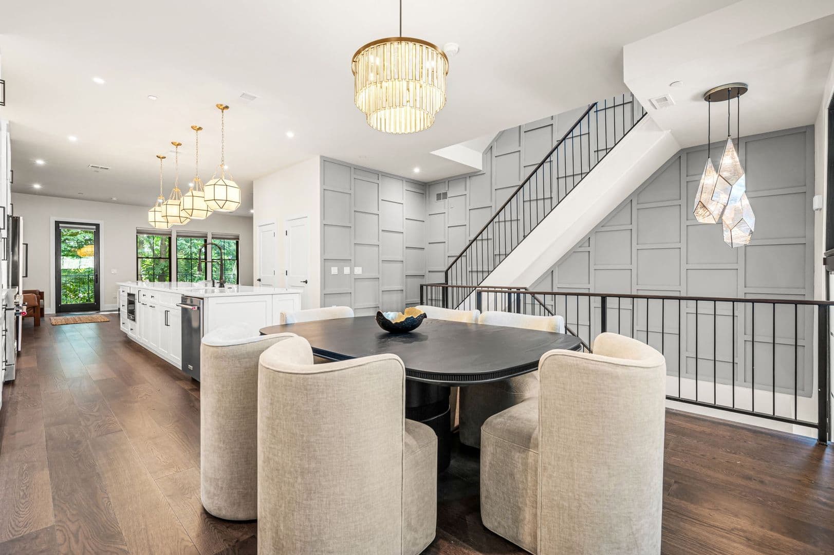 Philadelphia House: 206 Kalos Street