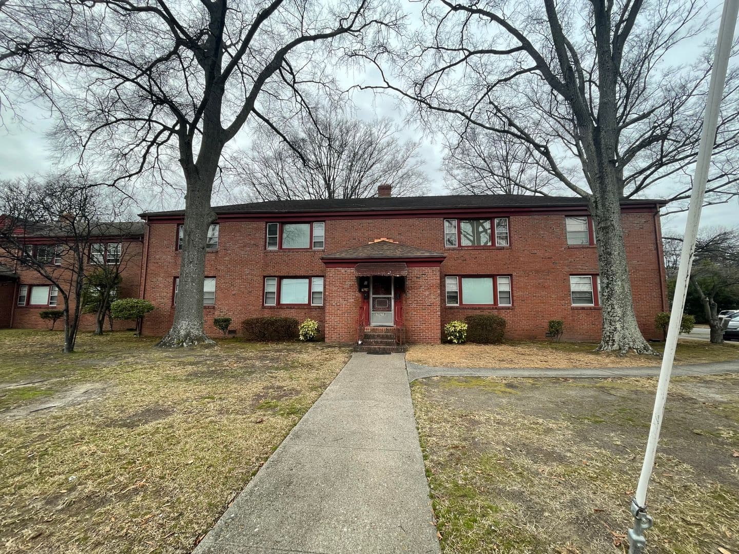 Portsmouth Apartment: 3610 Hartford Street