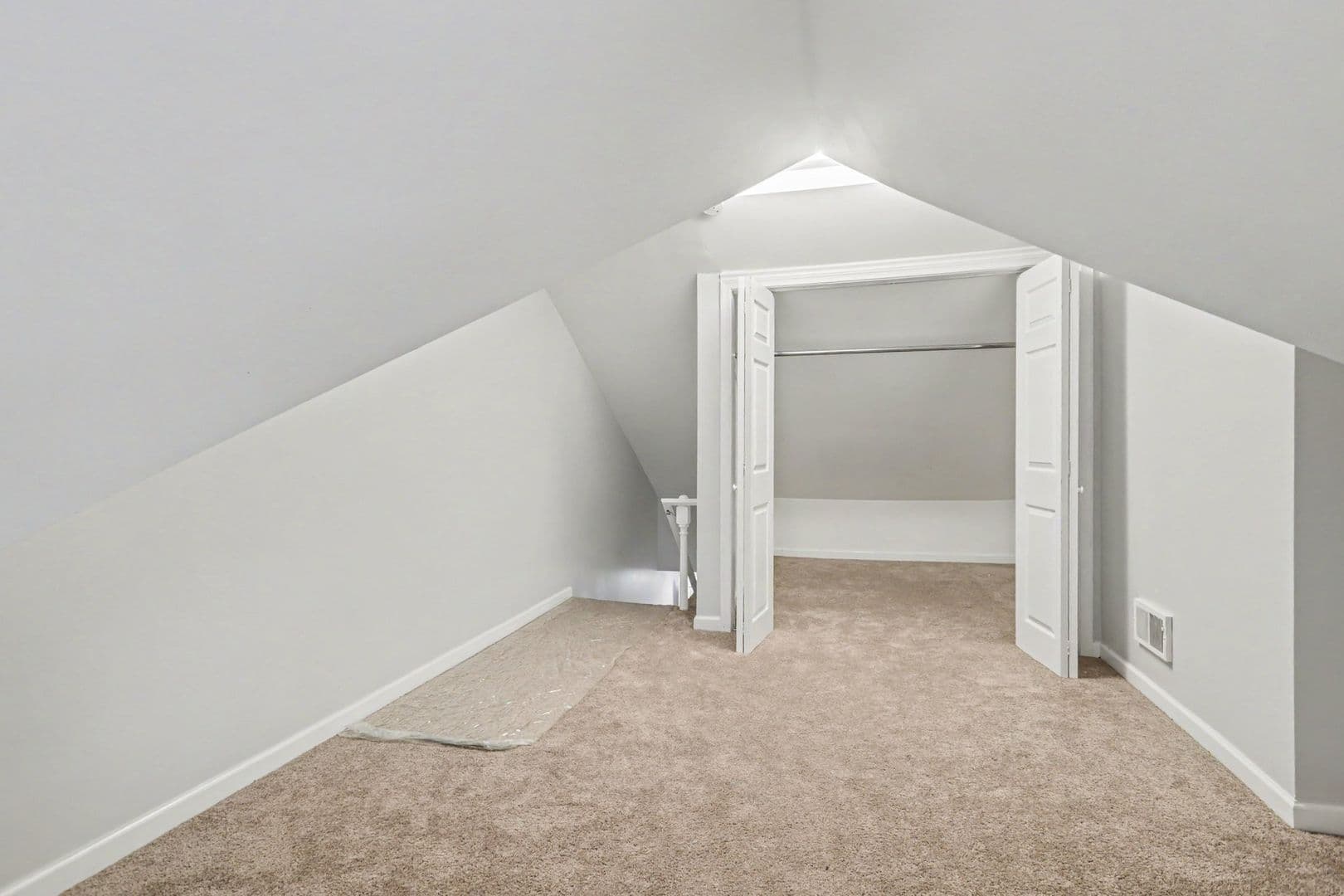 Harrisburg House: 2105 Greenwood St