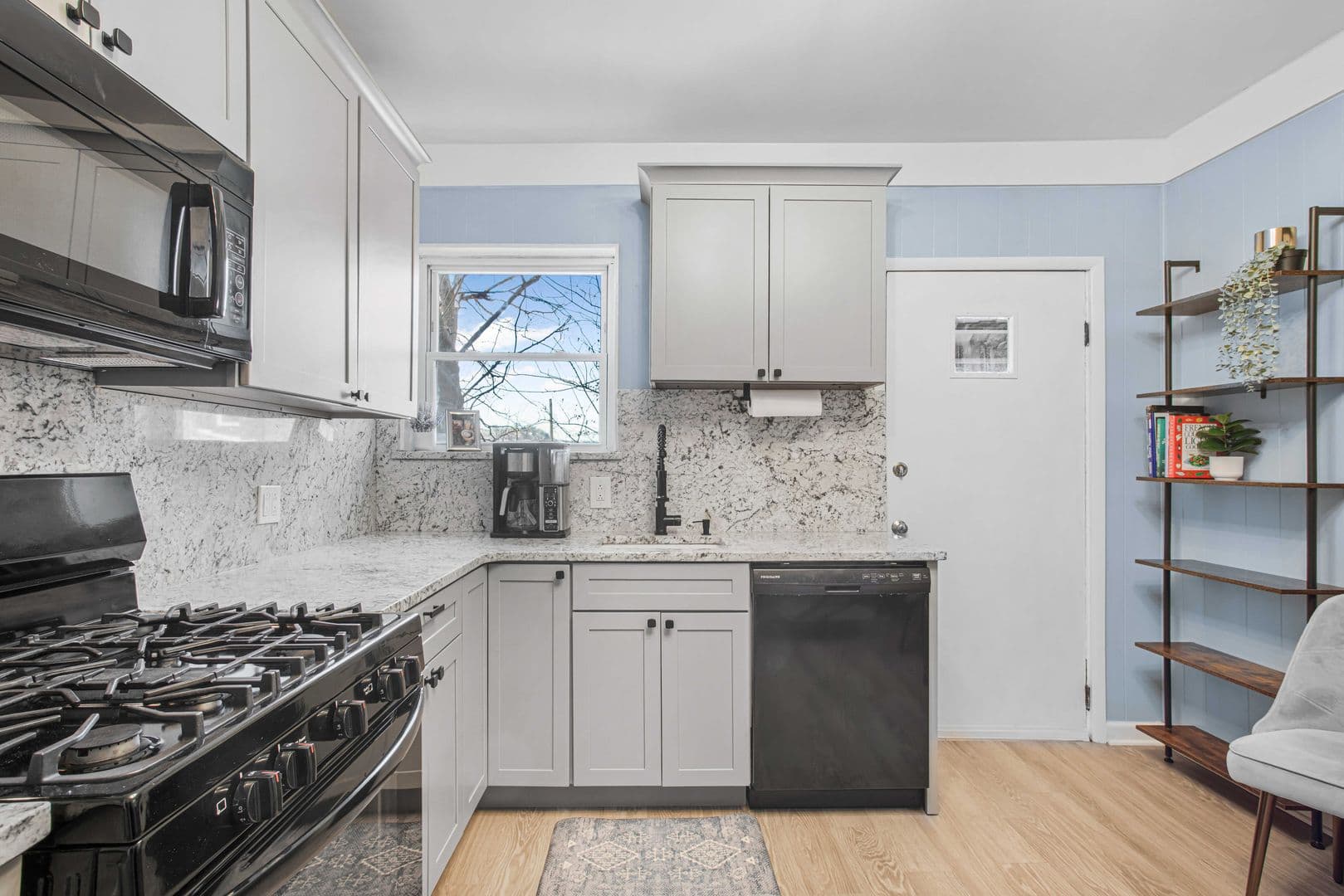 Pittsburgh Townhome: 4047 Geneva St