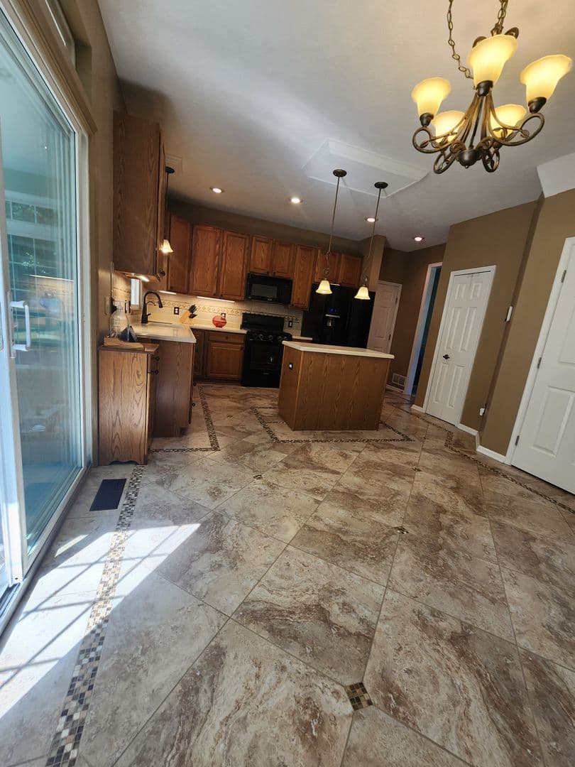 Avon House: 3288 Beech Lane