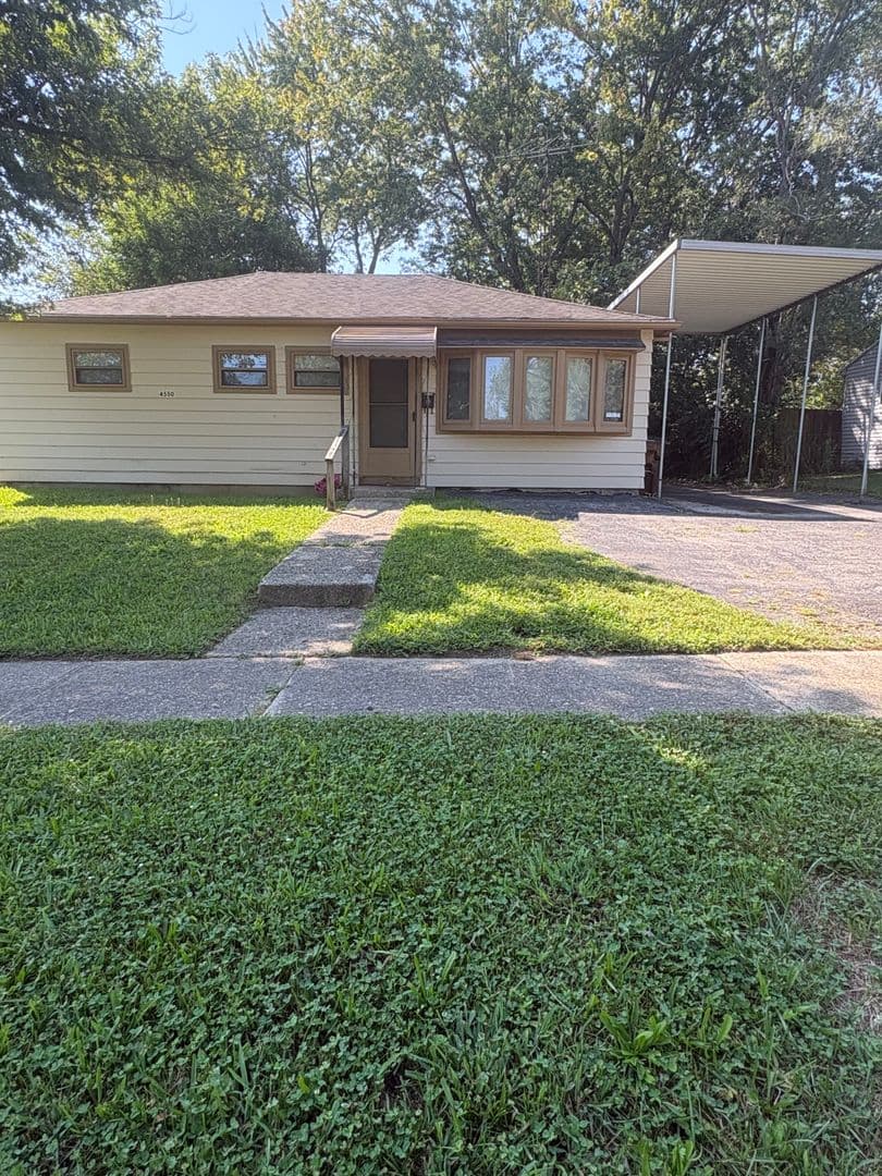 Dayton House: 4550 Freudenberger Ave
