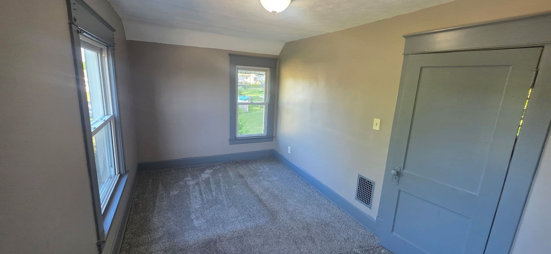 Struthers House: 96 Parkway St