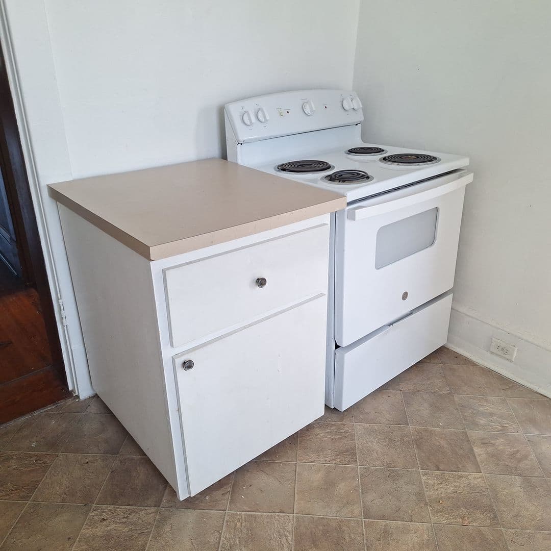 Roanoke Apartment: 715 Marshall Avenue