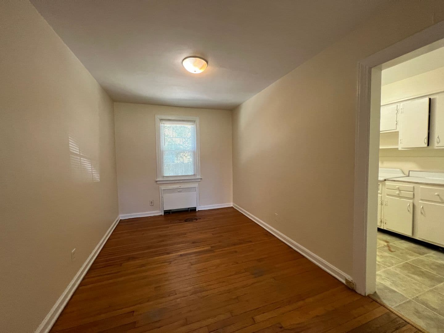 Norfolk Apartment: 7420 Hampton Boulevard