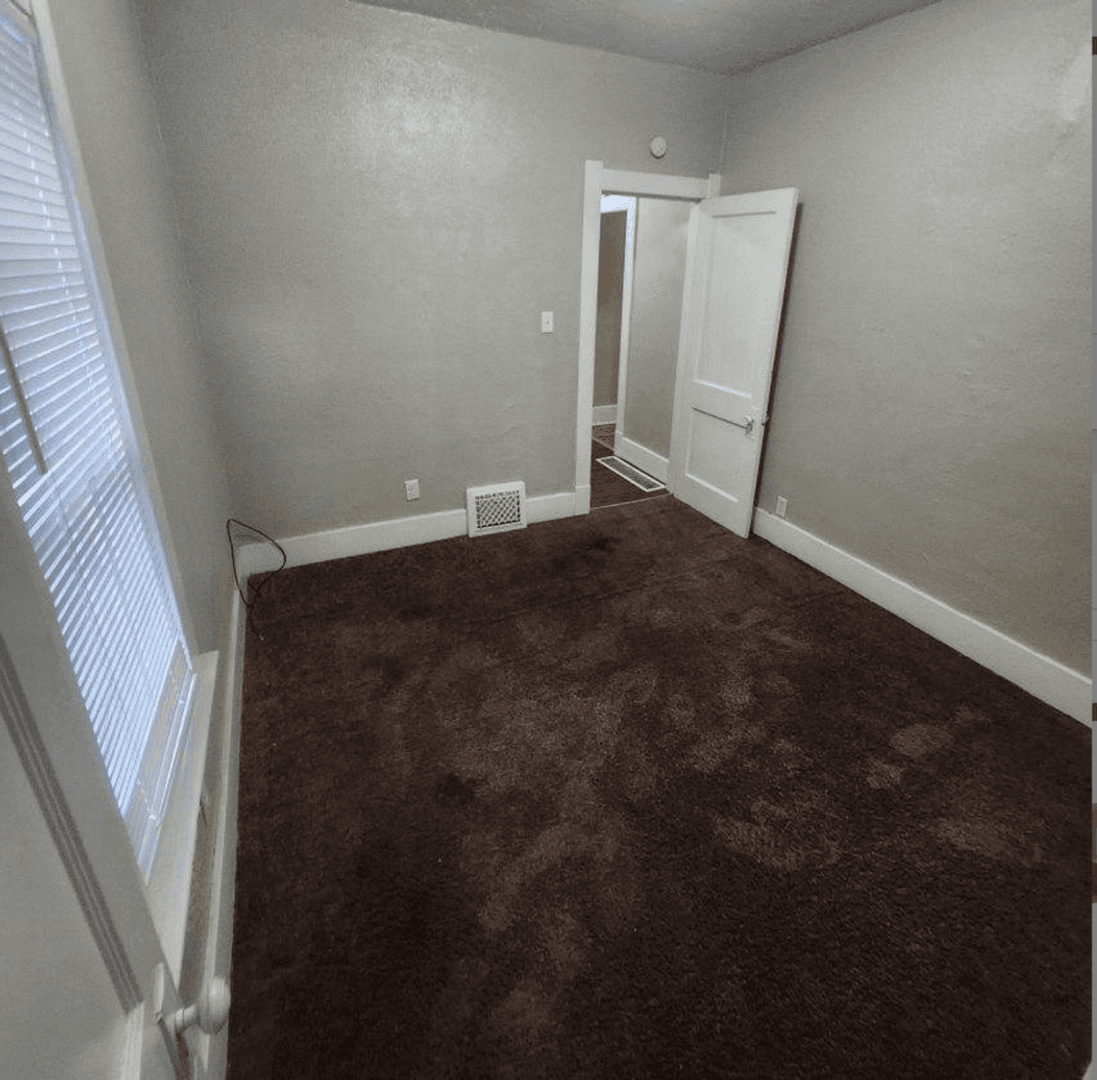 Toledo House: 1015 Hawk Street