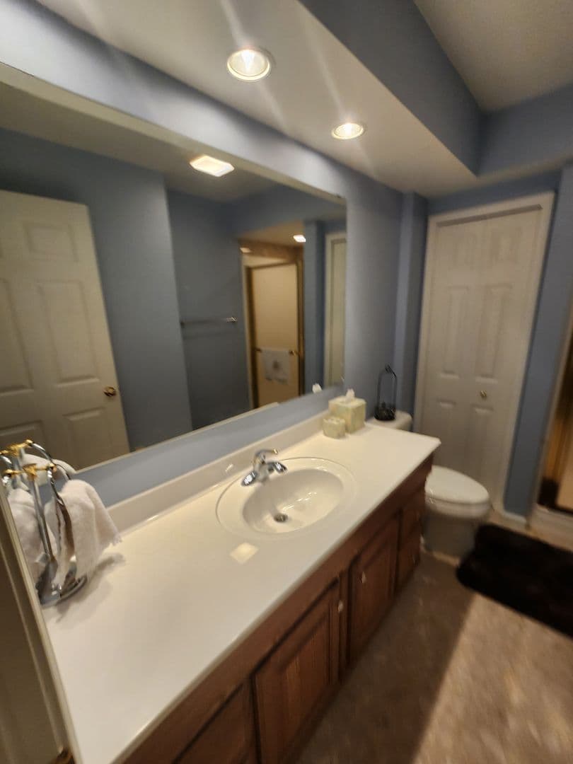 Avon House: 3288 Beech Lane