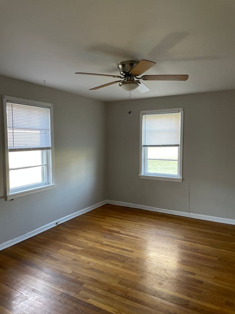 Daleville Apartment: 211 College Drive