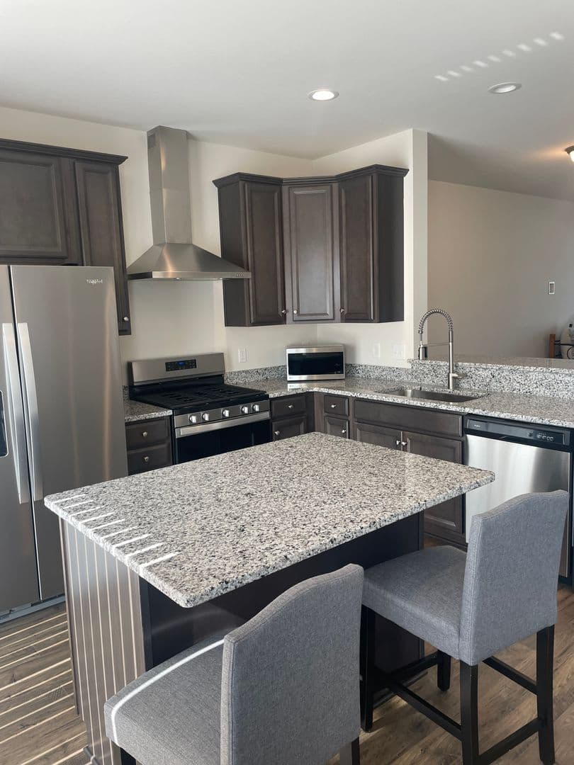 Daleville House: 128 Colony Avenue