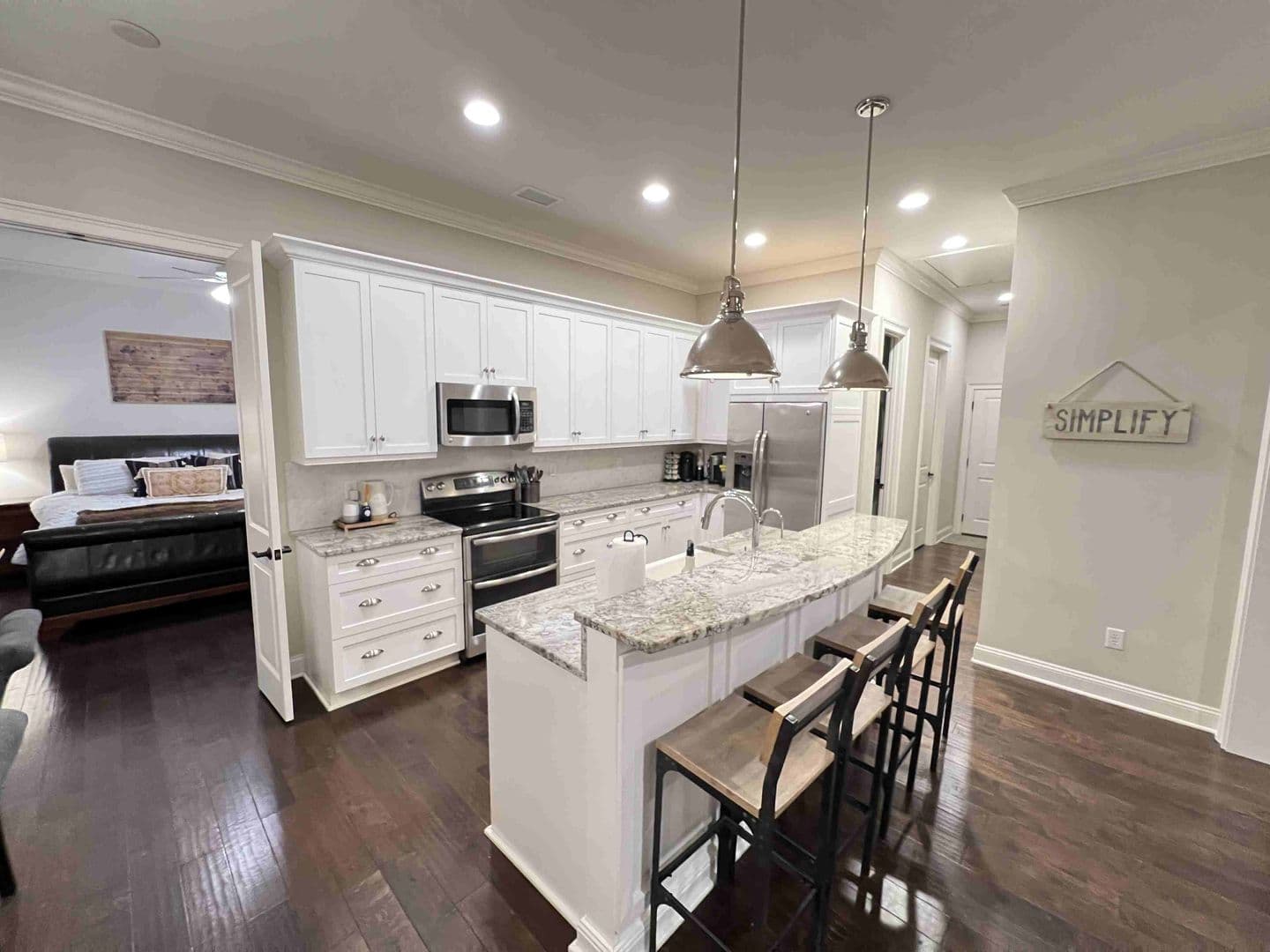 Bluffton House: 37 Shell Hall way
