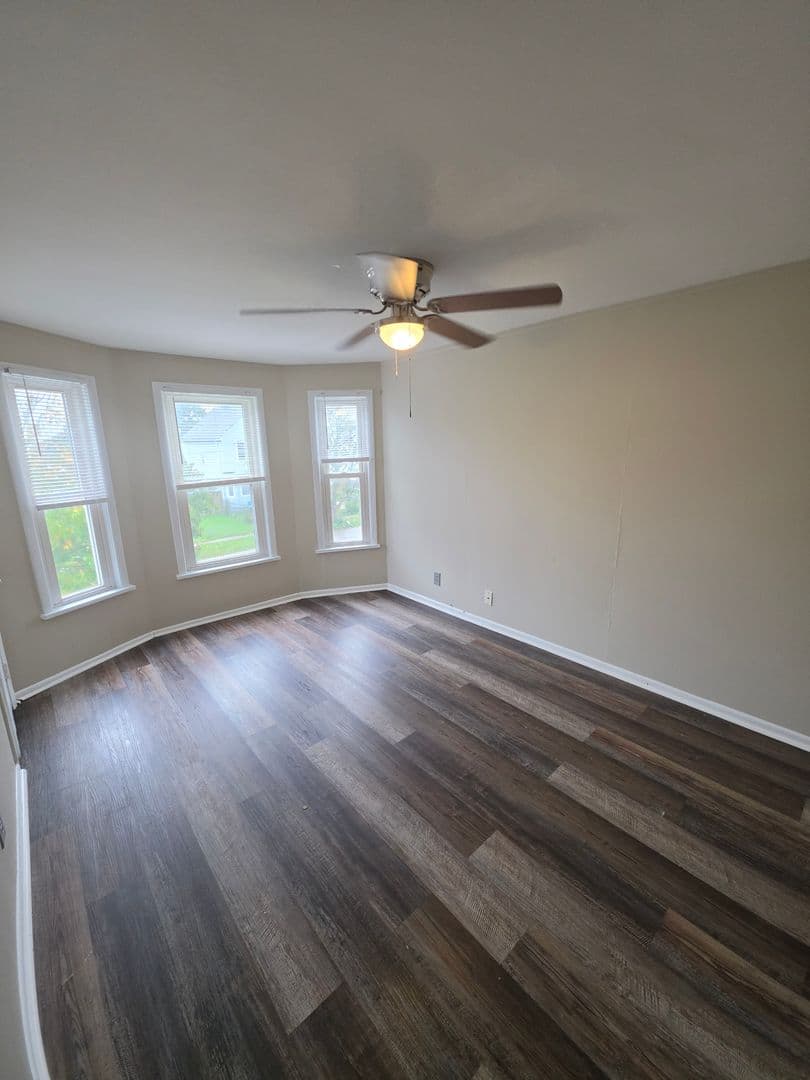Cleveland Apartment: 3664 W 48th St