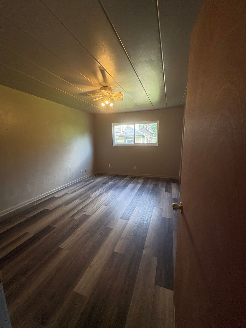 Dayton Apartment: 623 Clifton Drive - Unit A