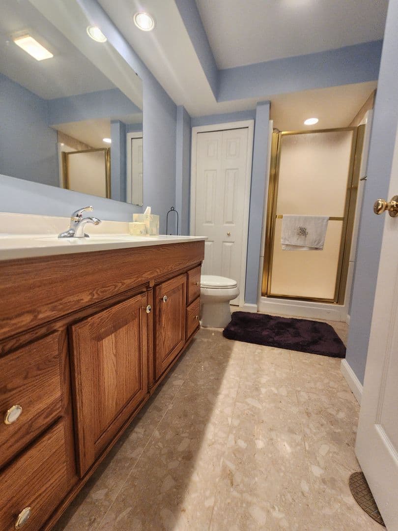 Avon House: 3288 Beech Lane