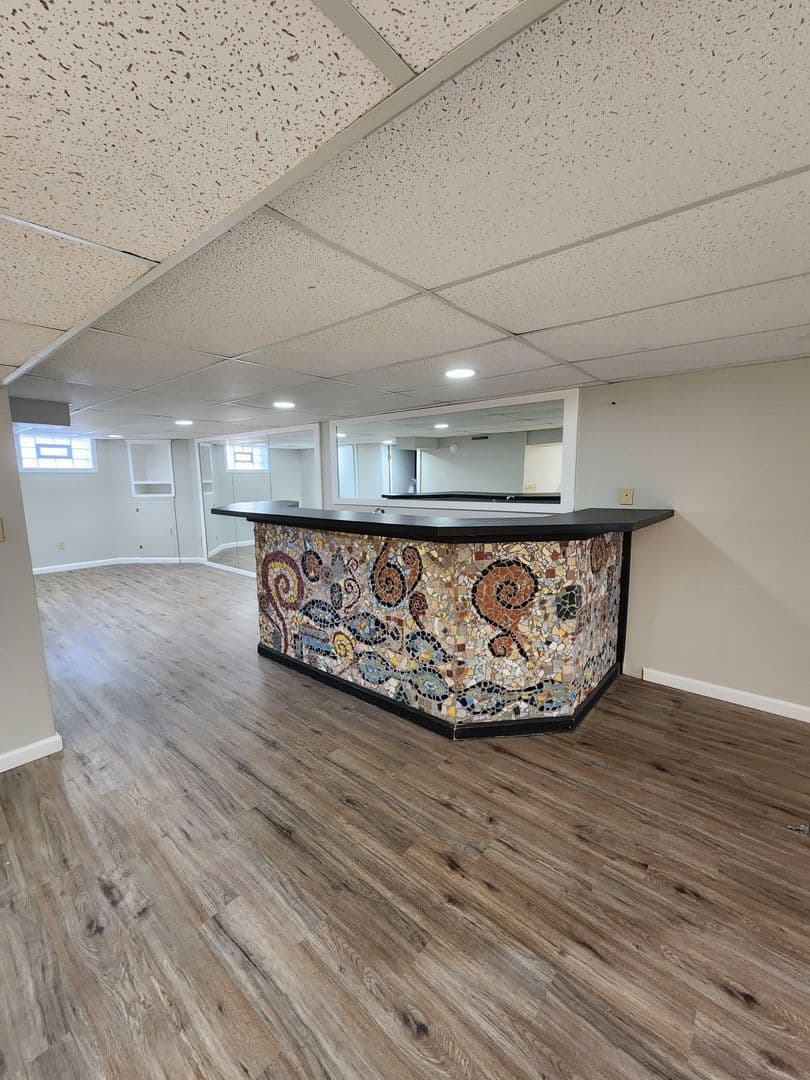 Solon House: 6920 Som Center Road