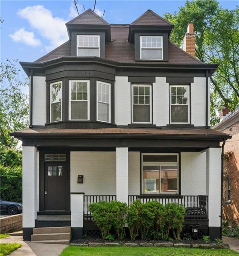 Pittsburgh House: 220 Dewey St.
